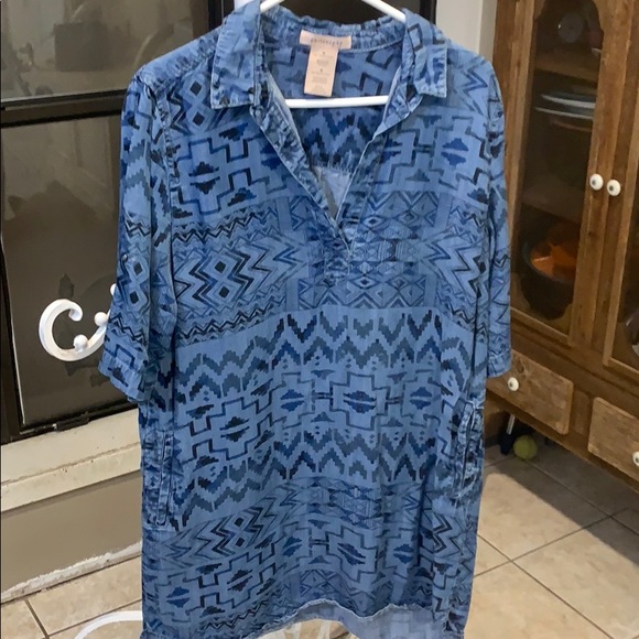 Long cool design Tee - Picture 1 of 1